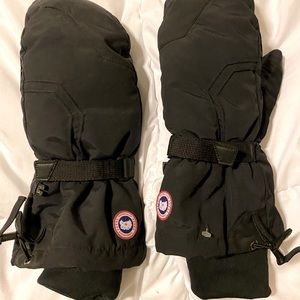 Canada Goode Arctic Down Mitts